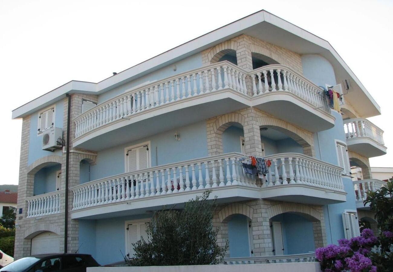 Apartments Vese 斯维蒂佩塔 外观 照片